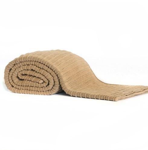 PLEATED KNIT THROW IN CAMEL - LE PILLOW COUTURE